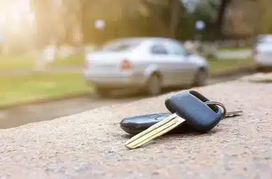 Clé de voiture perdue à Bordeaux - service de serrurier automobile pour double de clé